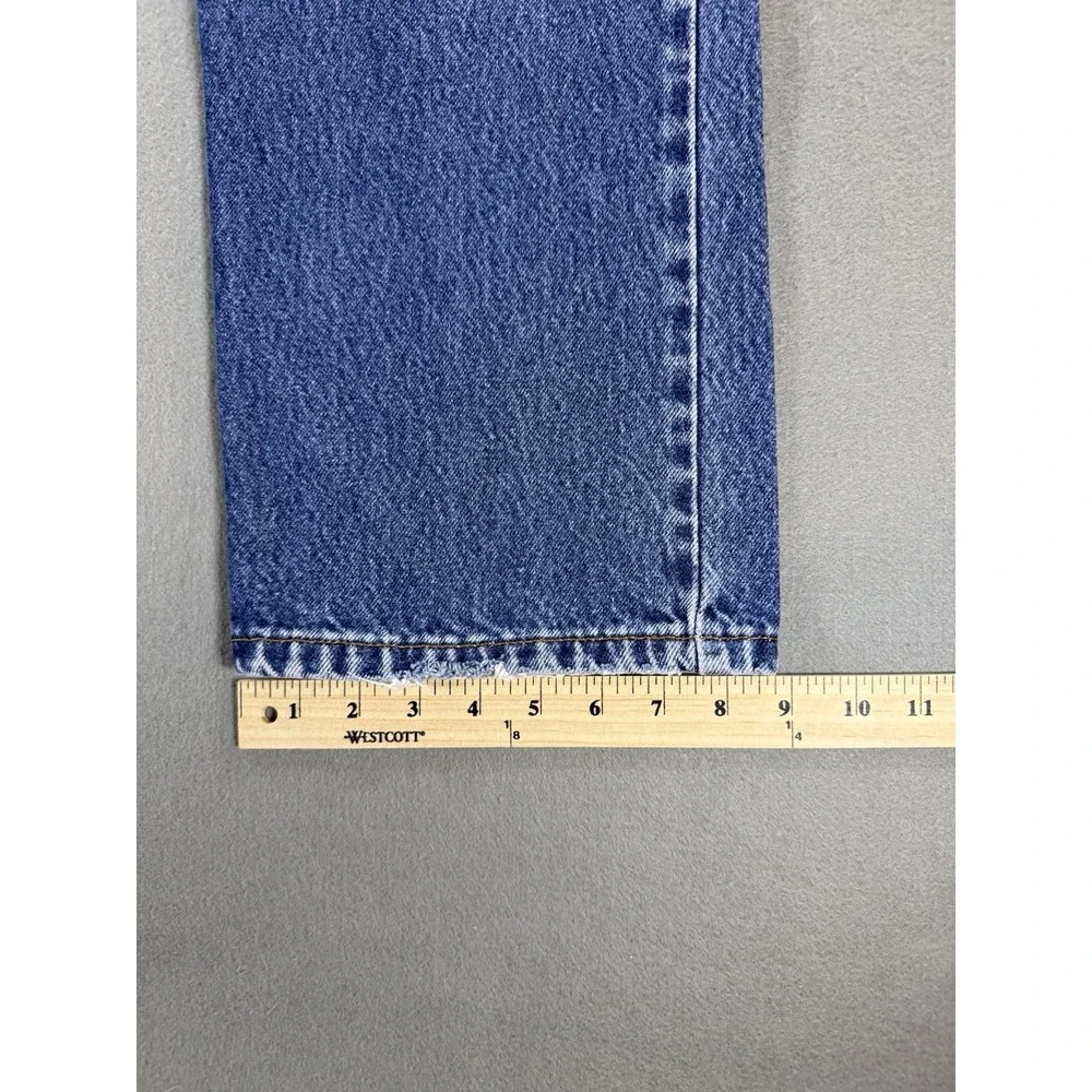 Levis tag reads